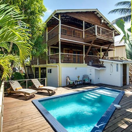Driftwood Gardens Guesthouse Placencia エクステリア 写真