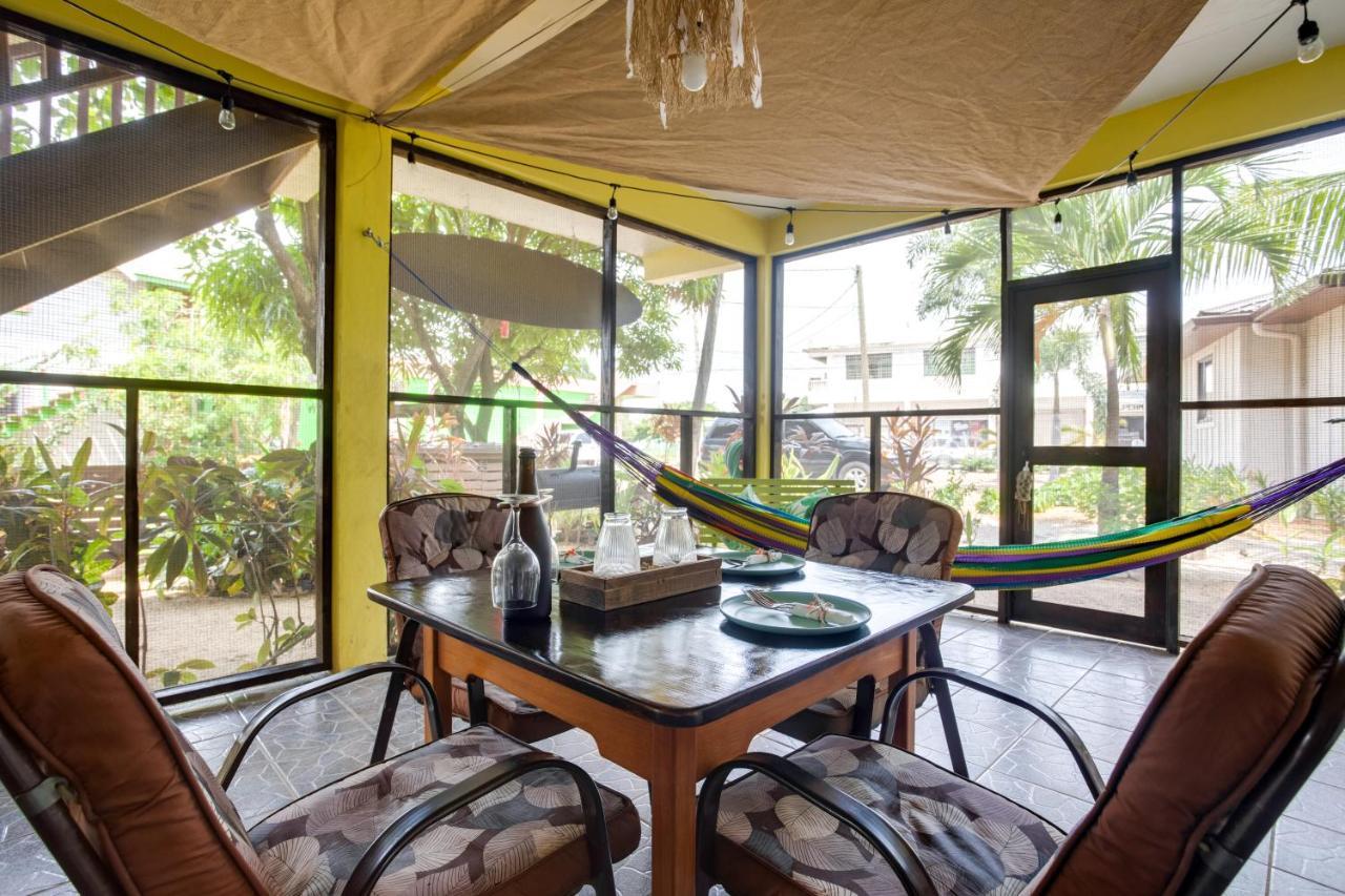 Driftwood Gardens Guesthouse Placencia エクステリア 写真